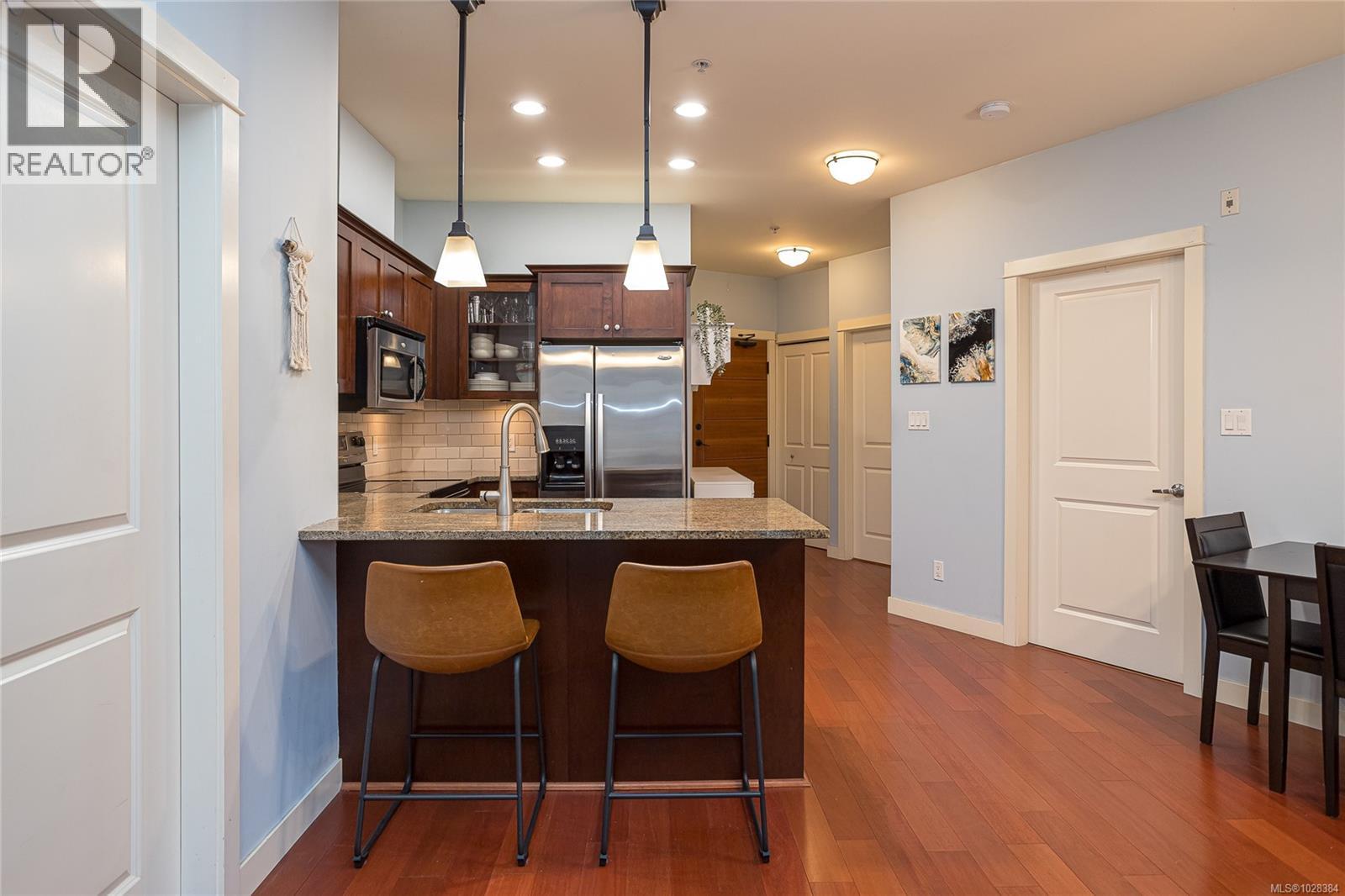 308 101 Nursery Hill Drive, View Royal