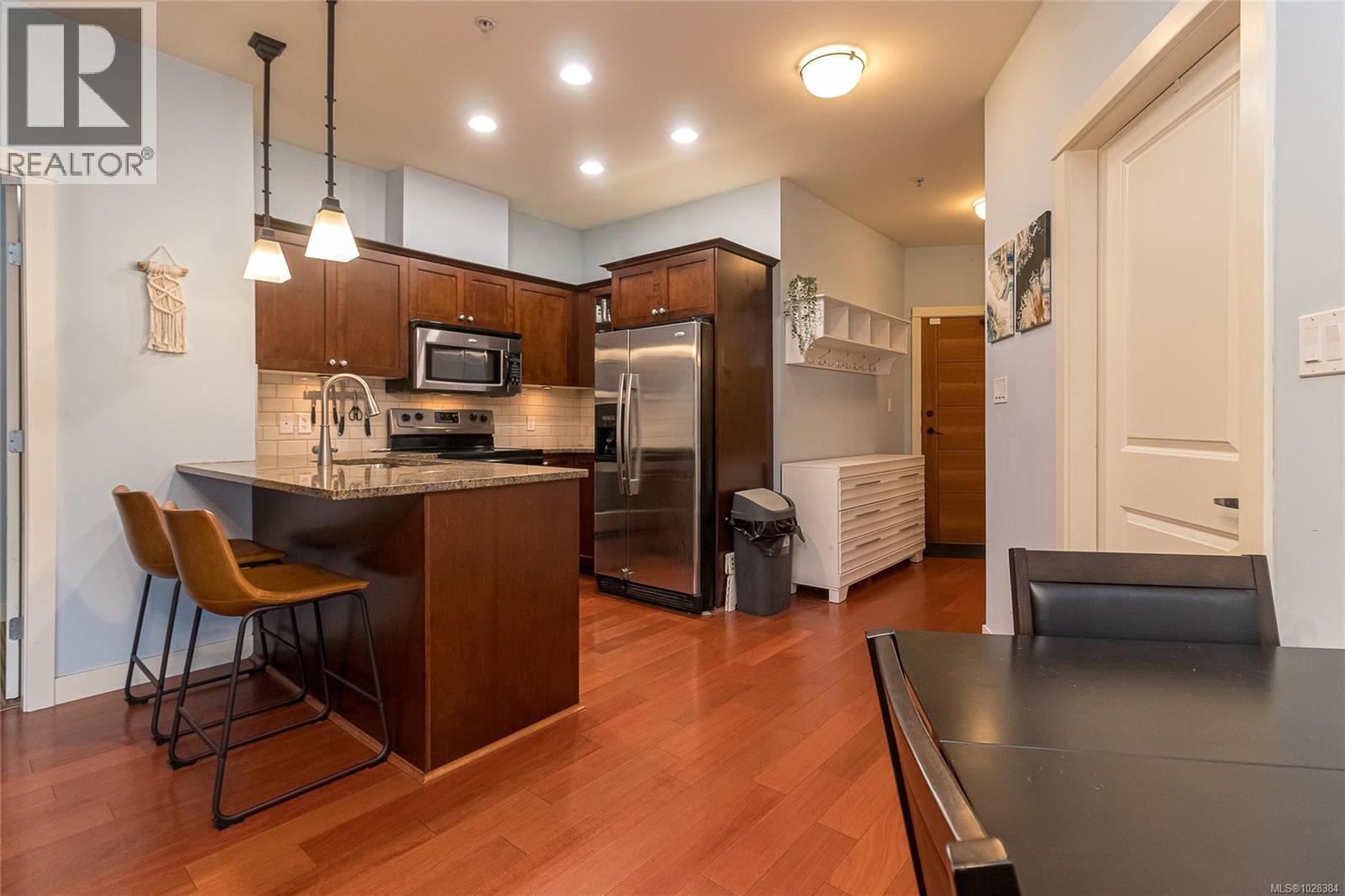 308 101 Nursery Hill Drive, View Royal