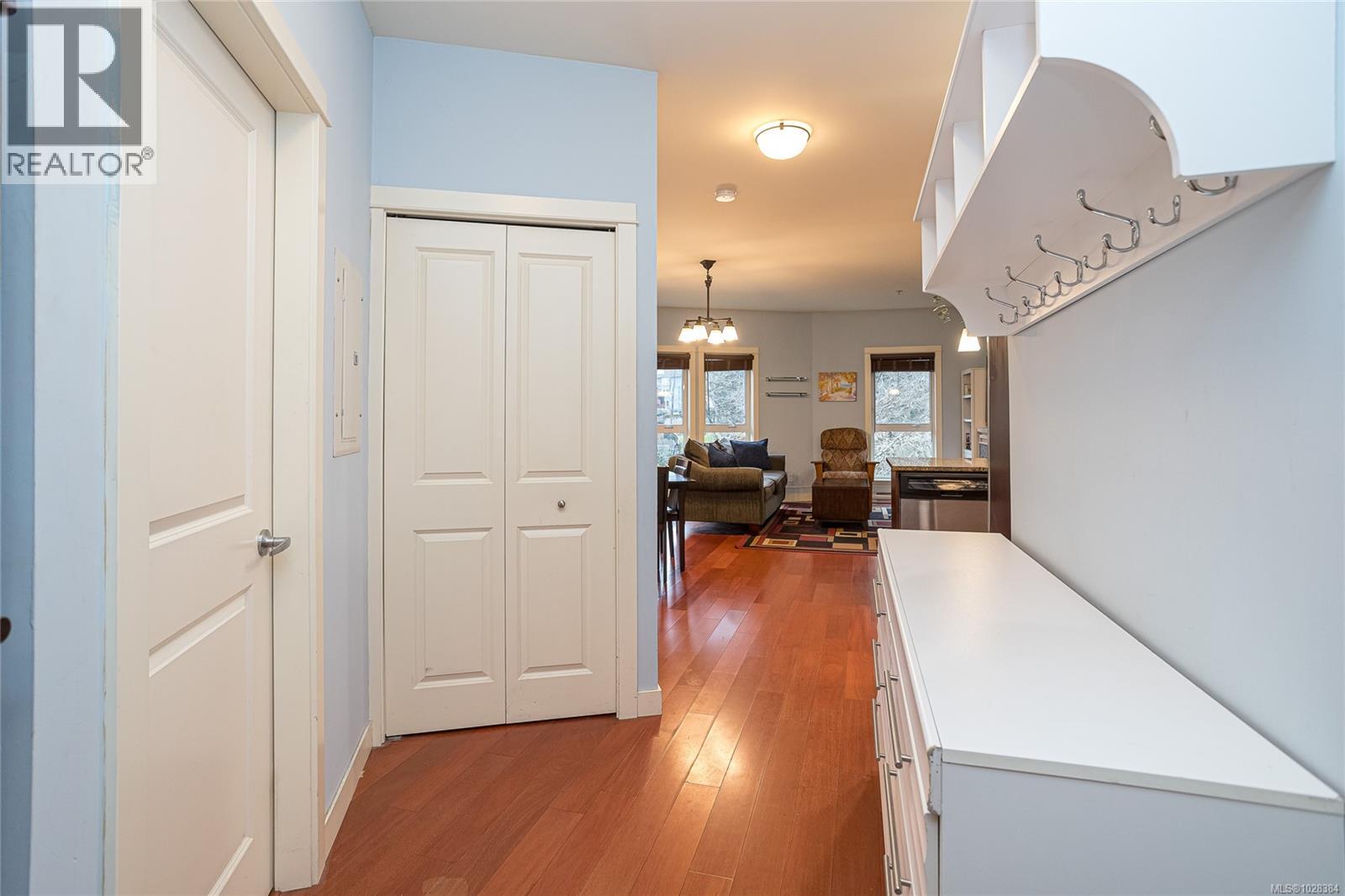 308 101 Nursery Hill Drive, View Royal