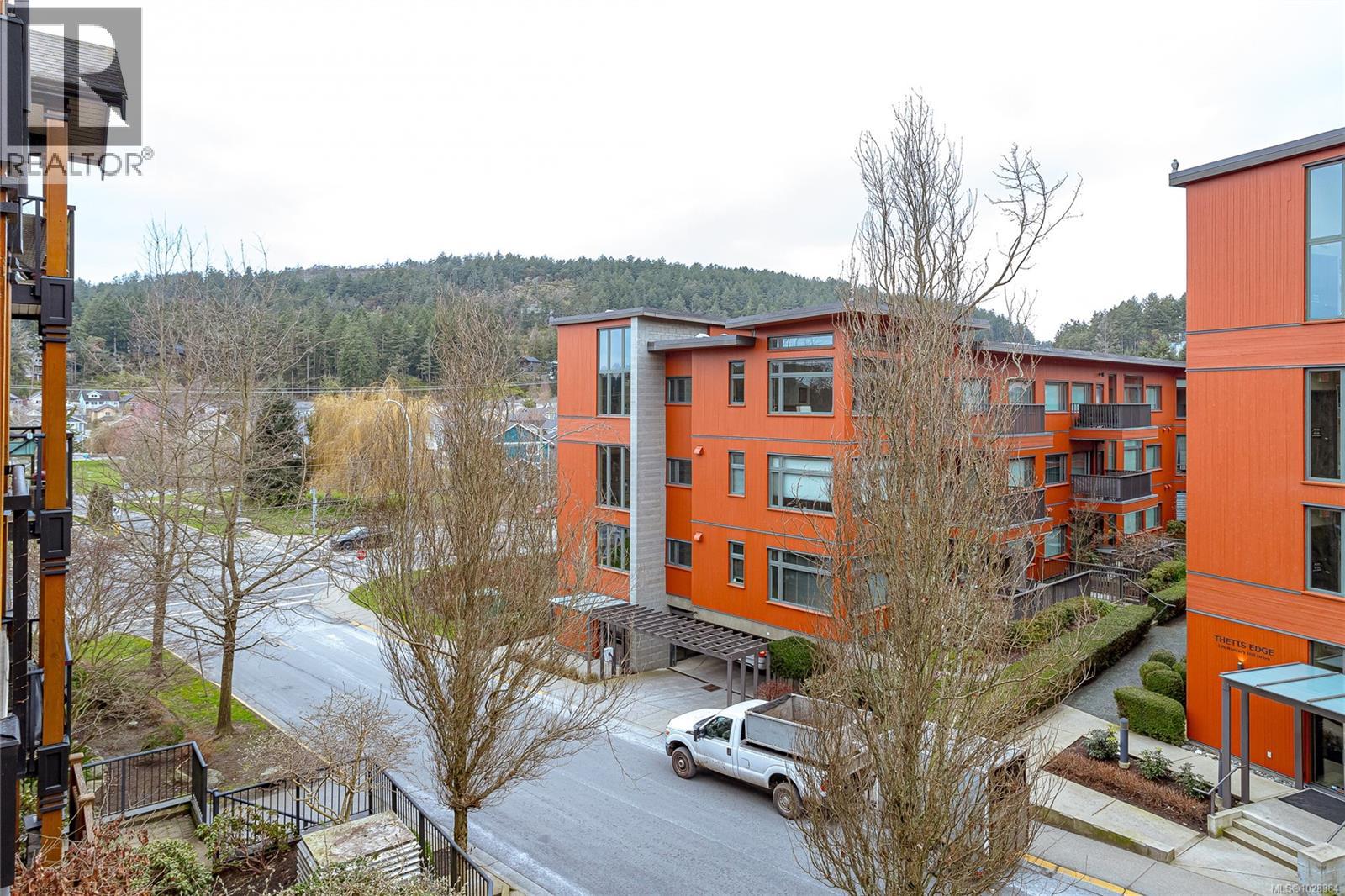 308 101 Nursery Hill Drive, View Royal