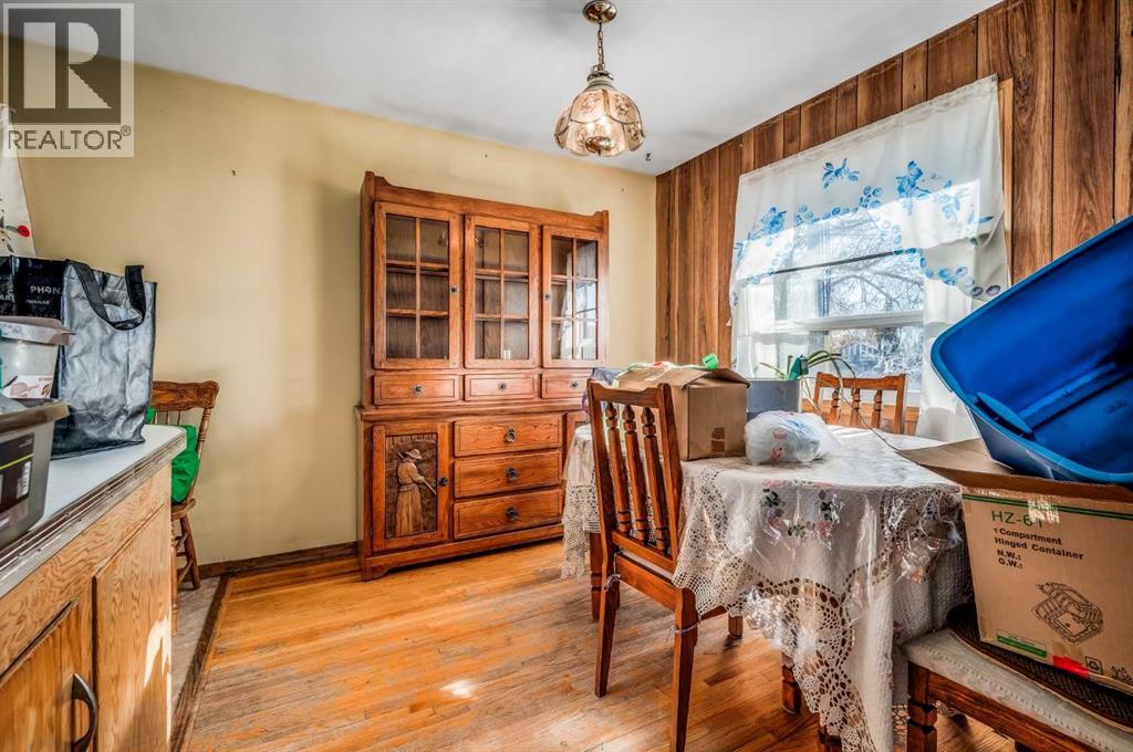 Single Family House Bungalow for Sale in   Street SW Killarney/Glengarry Calgary 