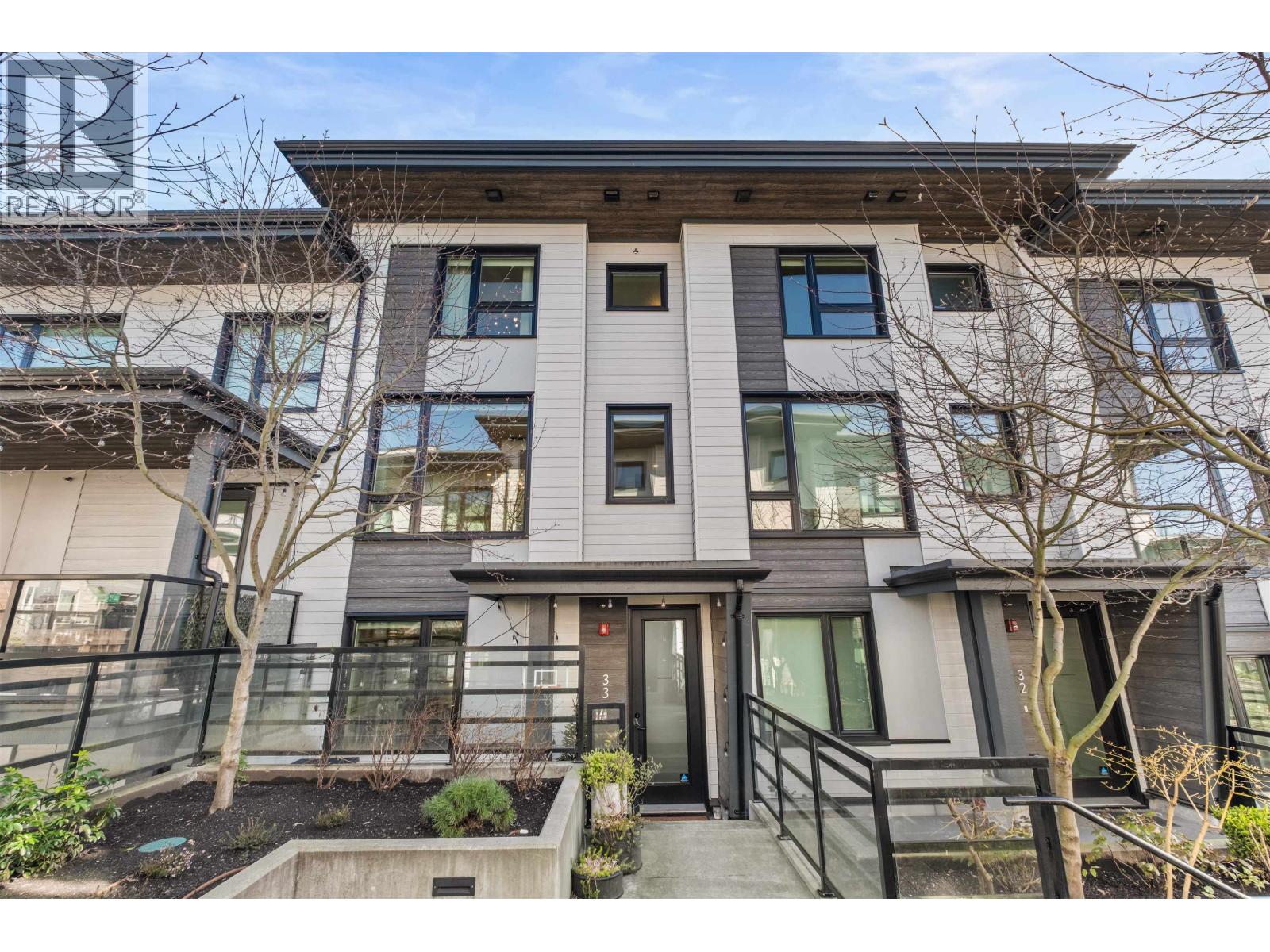 33 528 2ND Street - photo 2