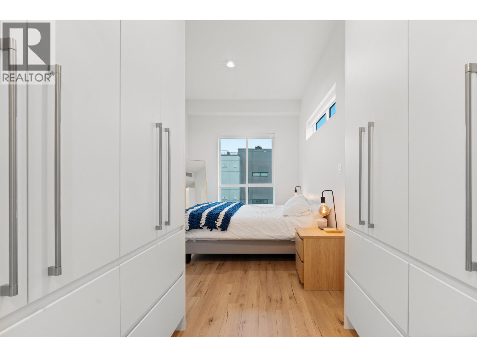 621 3131 MURRAY STREET, Port Moody