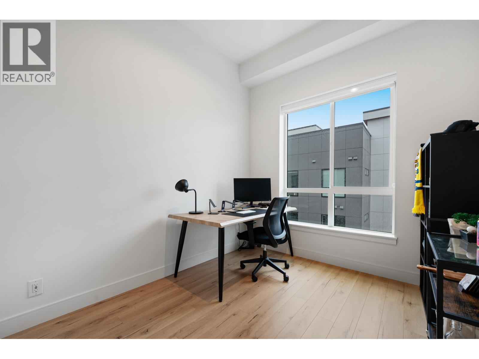 621 3131 MURRAY STREET, Port Moody