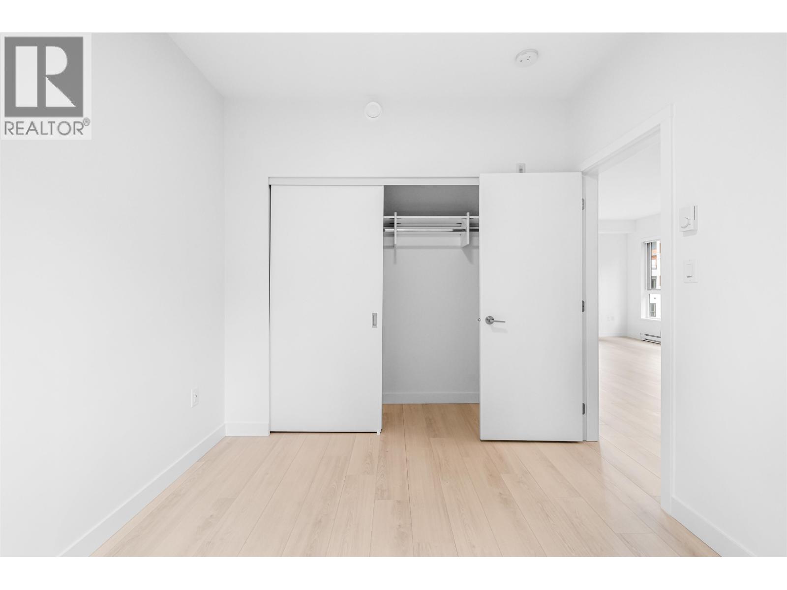 408 3596 MALSUM DRIVE, North Vancouver