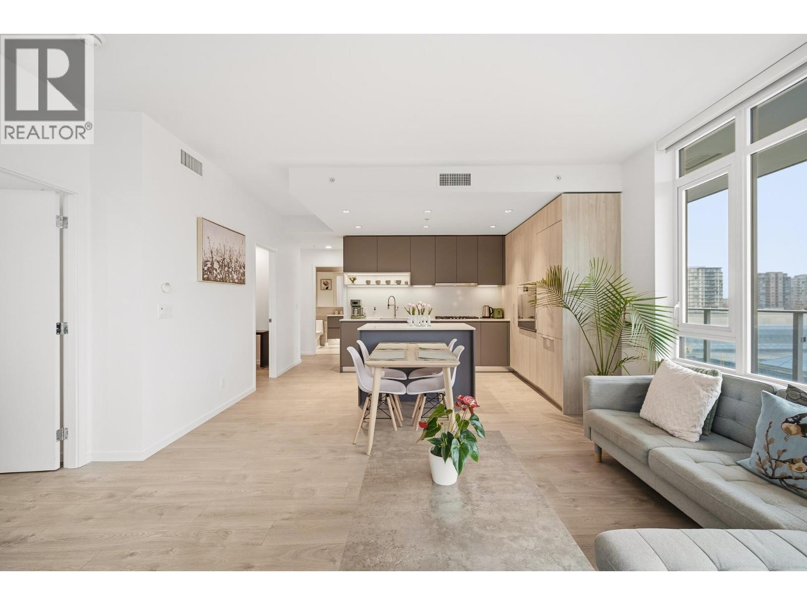 #619-6300 MINORU Boulevard, Richmond