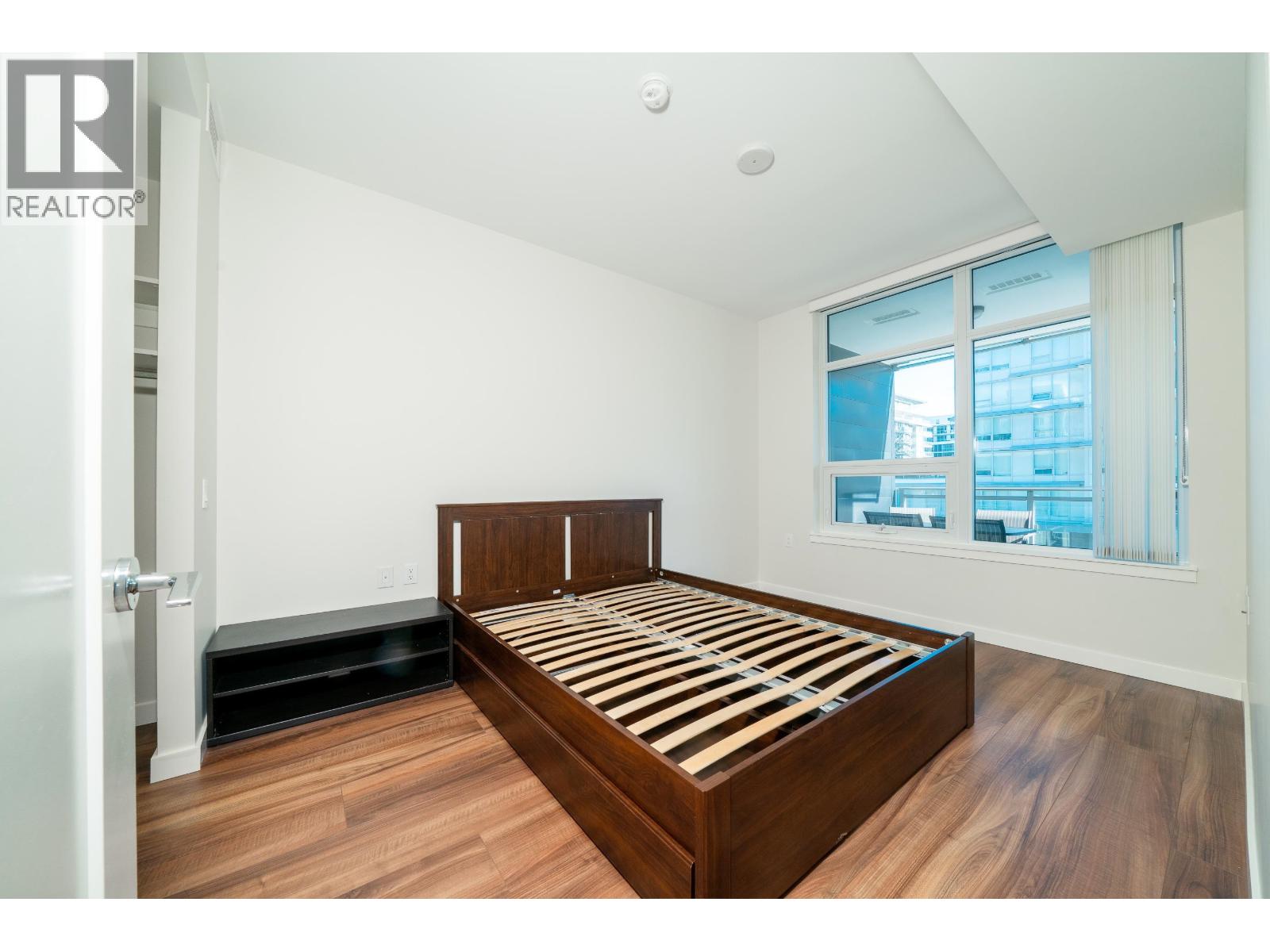 #907-8699 HAZELBRIDGE Way, Richmond