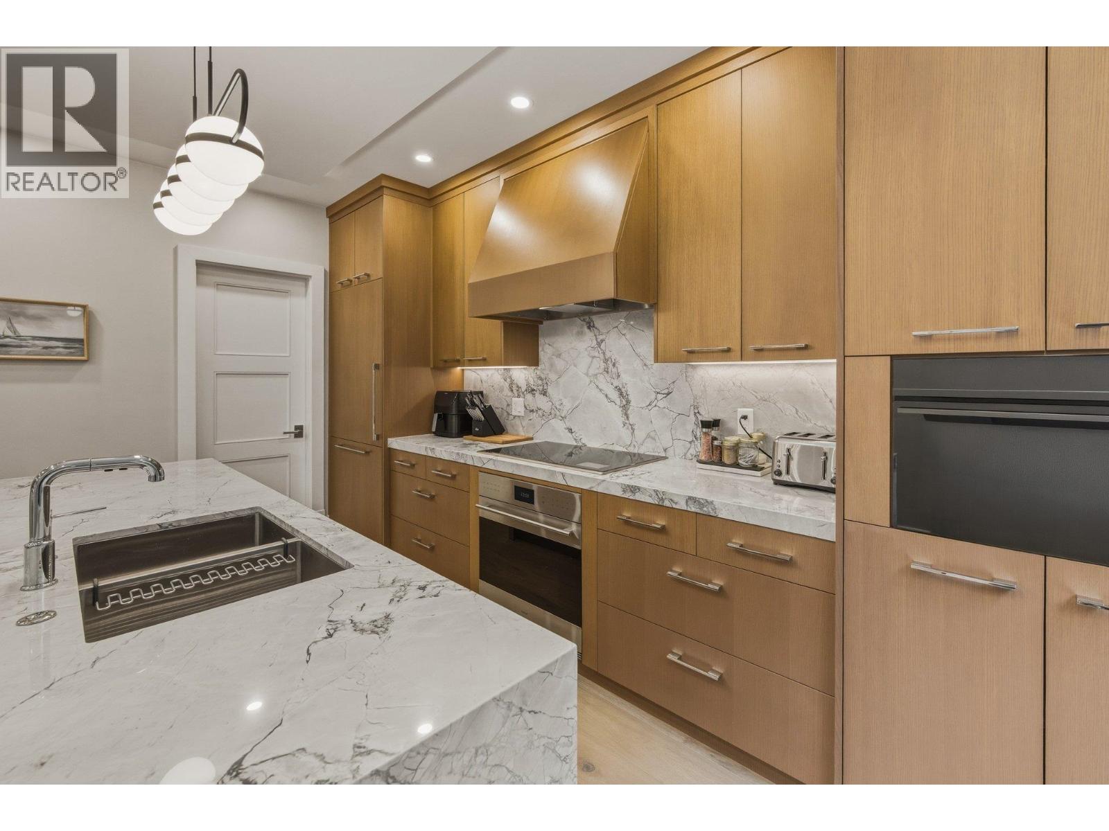 1733 RIVER RUN PLACE, Whistler