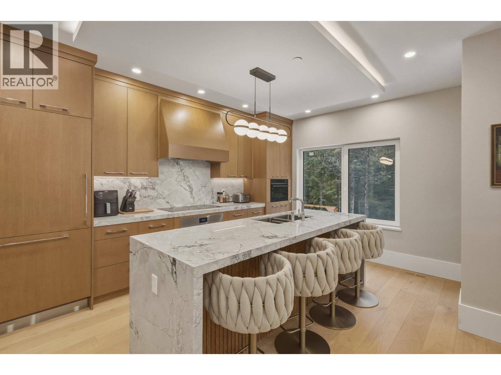 1733 RIVER RUN PLACE, Whistler