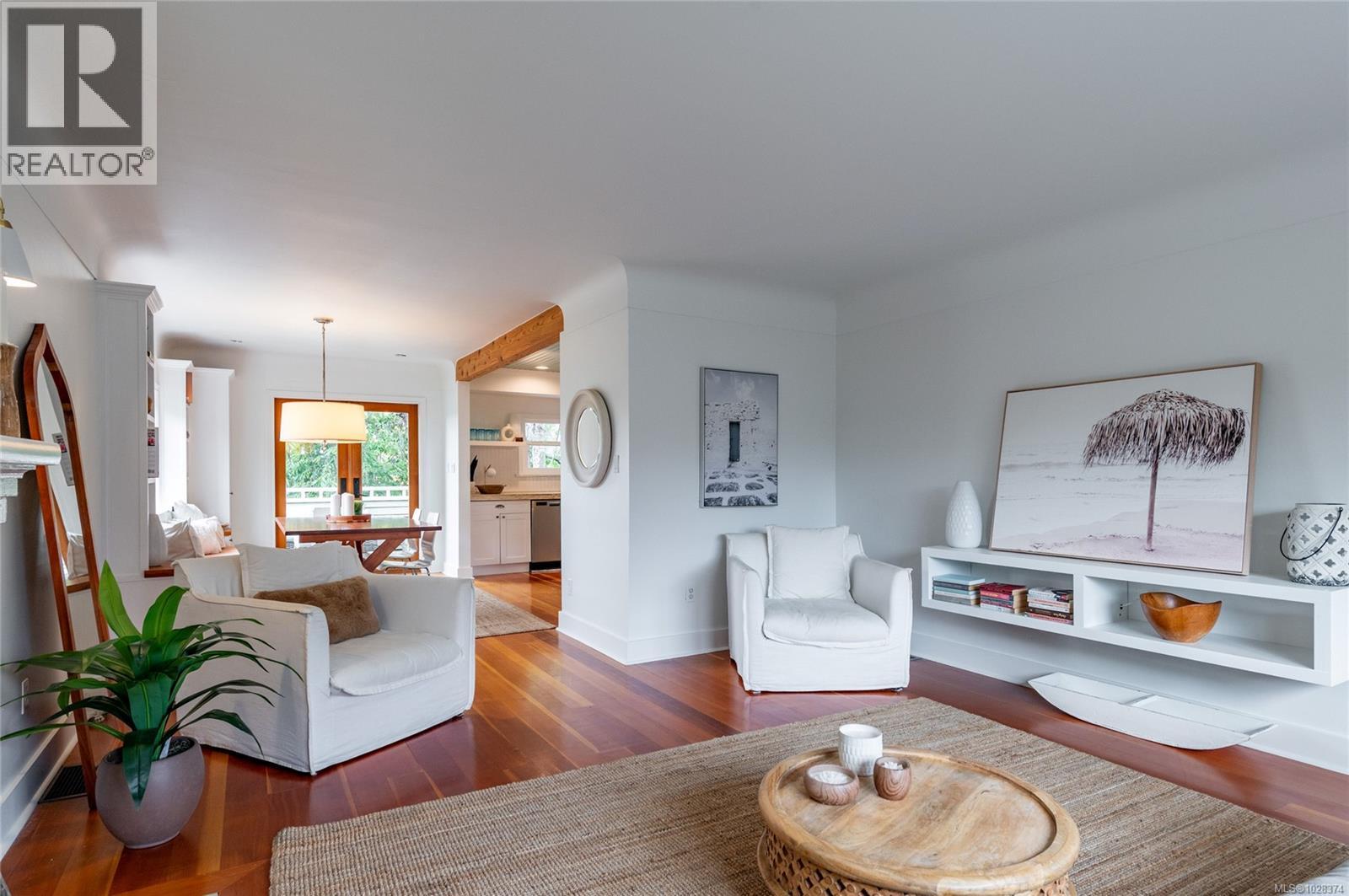 2709 BURDICK AVE - 8