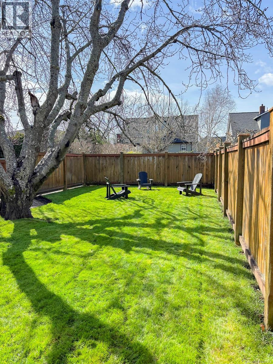 2709 BURDICK AVE - 63