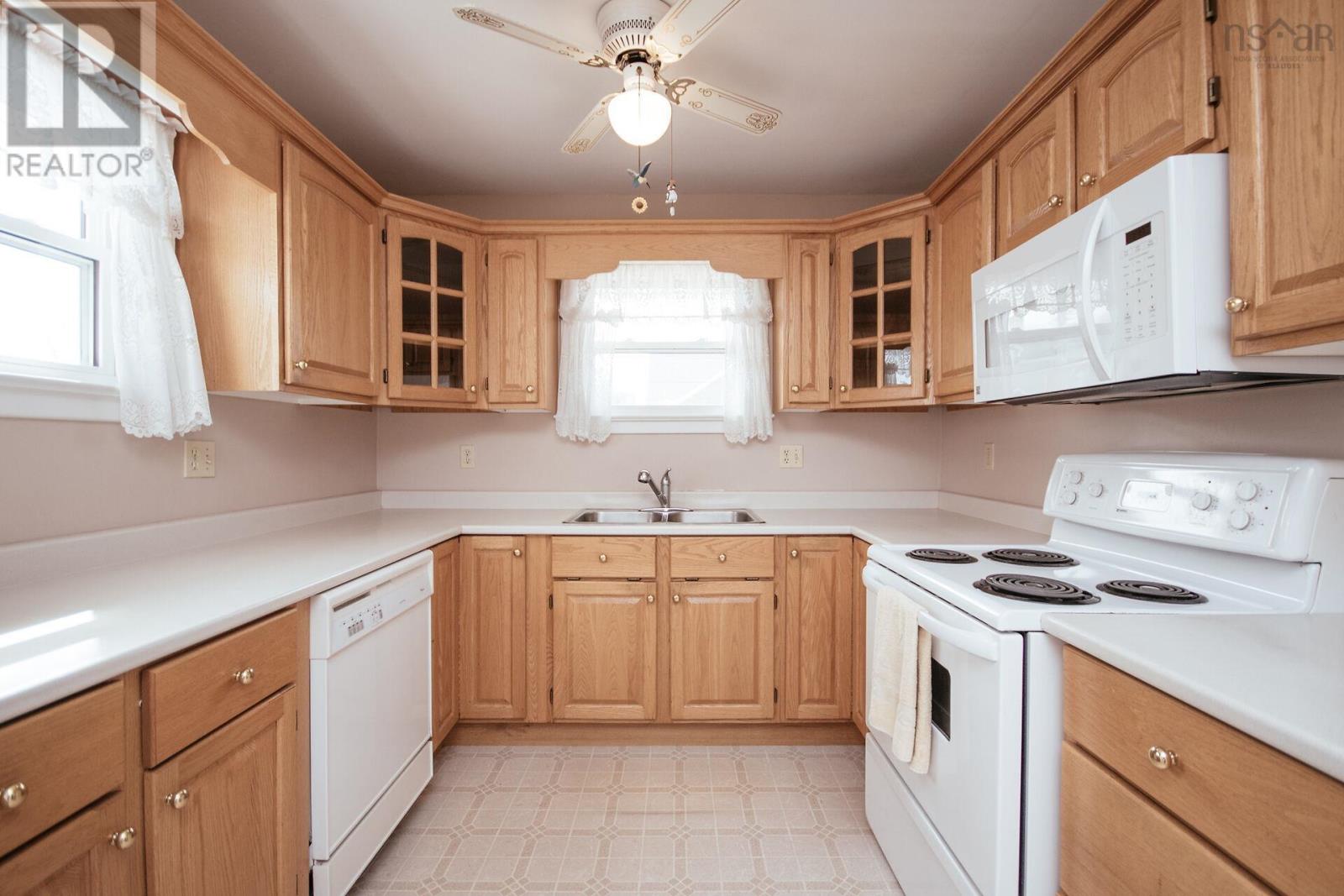 Property 38 of 50 of 2879 RALPH DEVLIN Drive