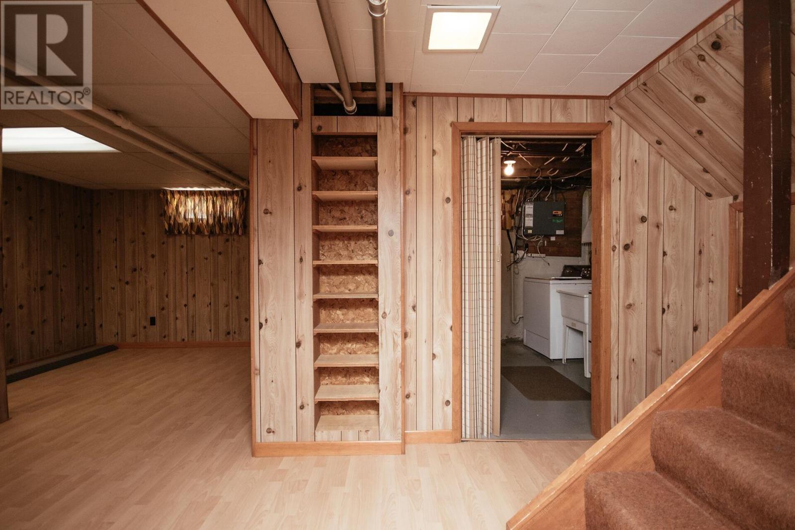 Property 46 of 50 of 2879 RALPH DEVLIN Drive