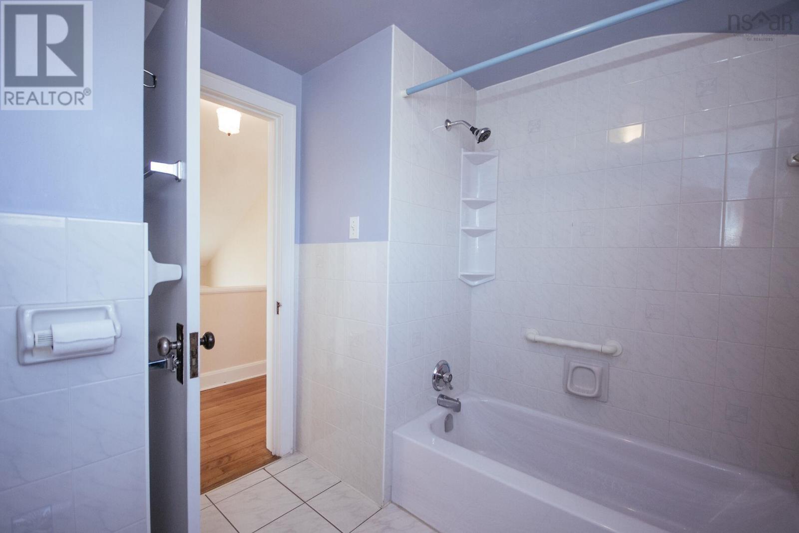 Property 1 of 50 of 2879 RALPH DEVLIN Drive