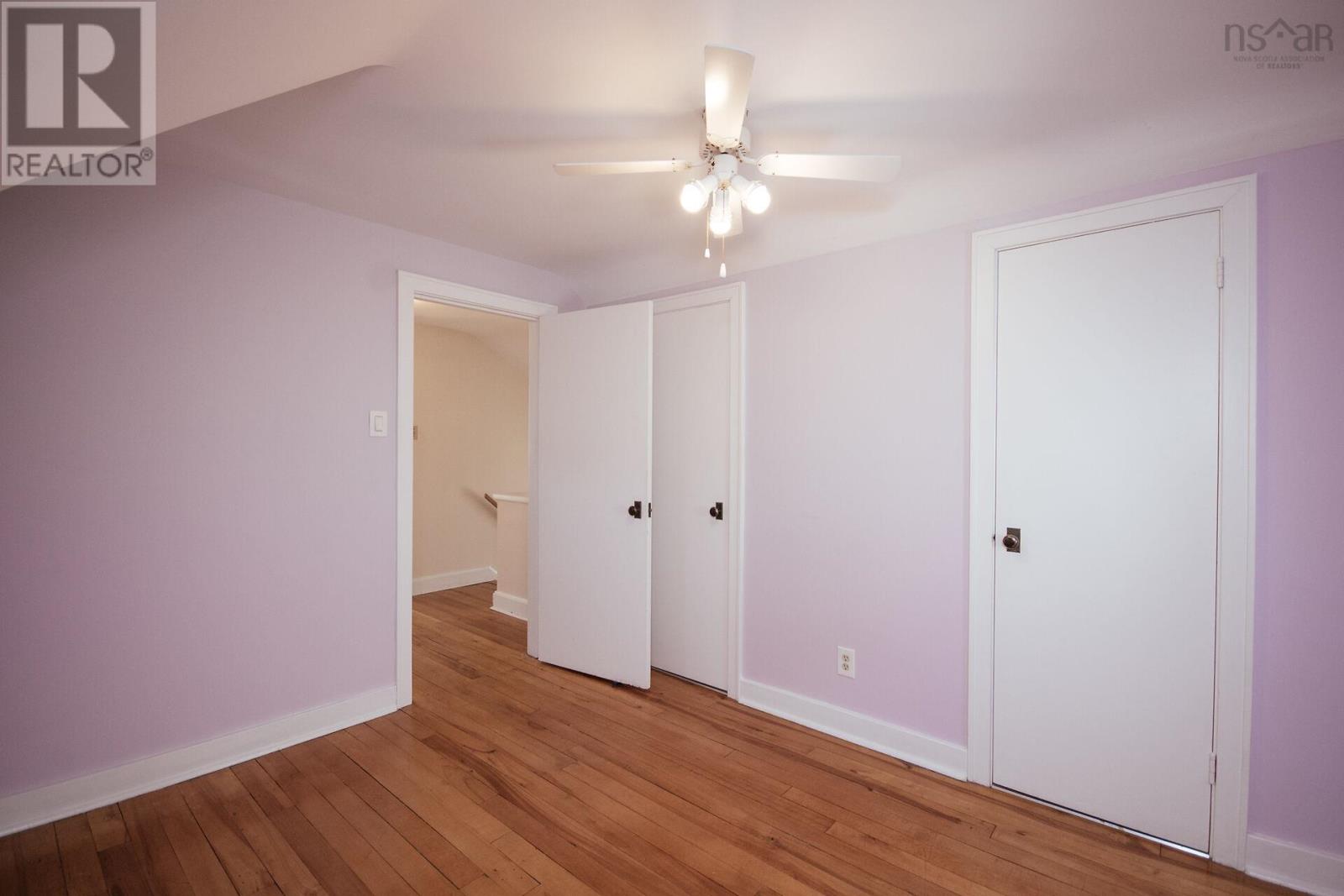 Property 12 of 50 of 2879 RALPH DEVLIN Drive