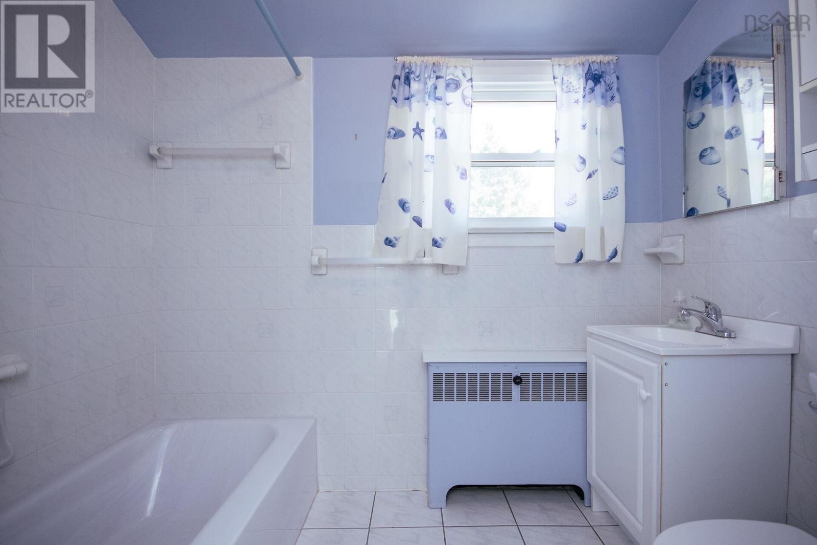 Property 22 of 50 of 2879 RALPH DEVLIN Drive