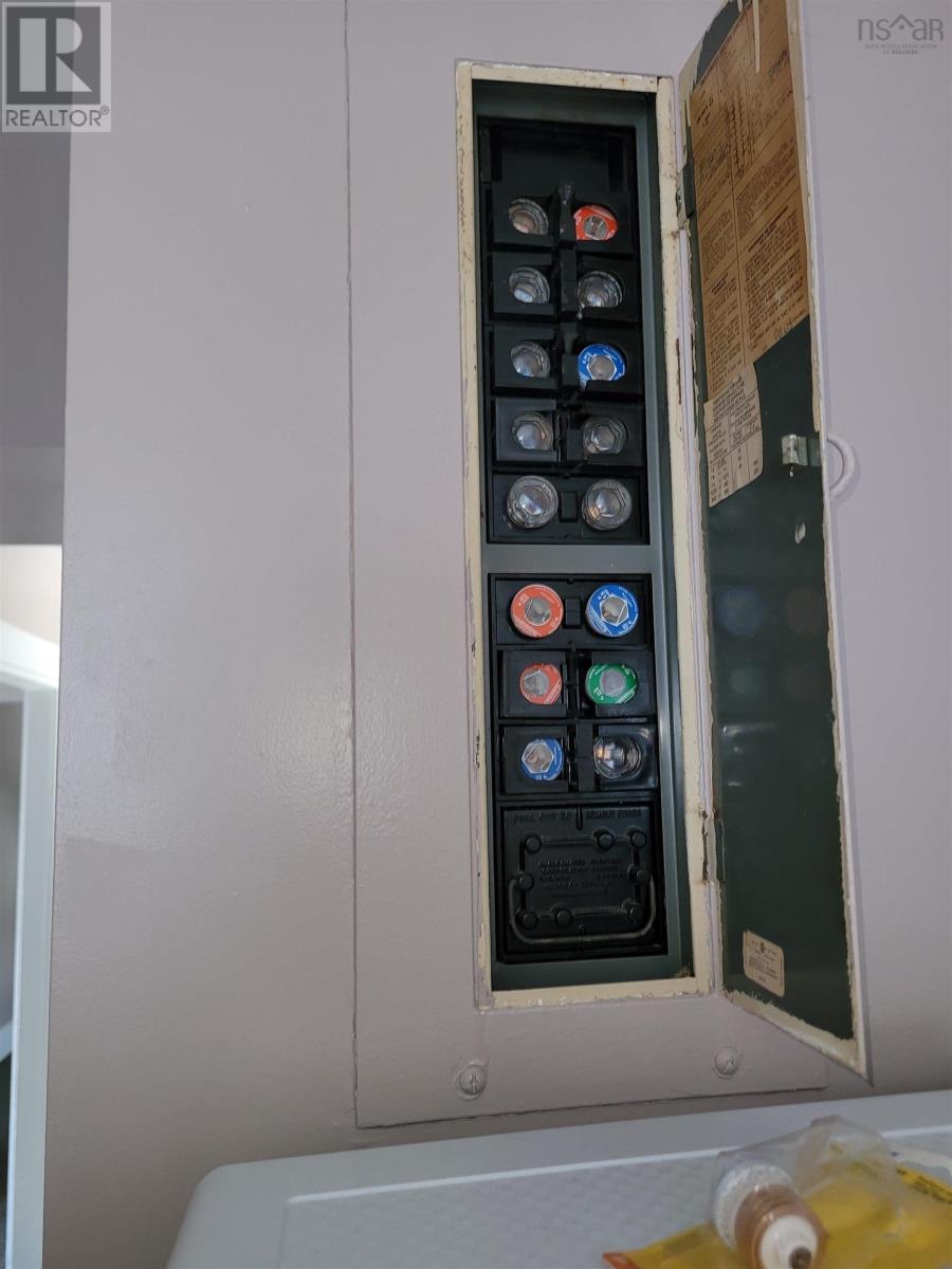 Property 10 of 27 of 161 Dorchester Street