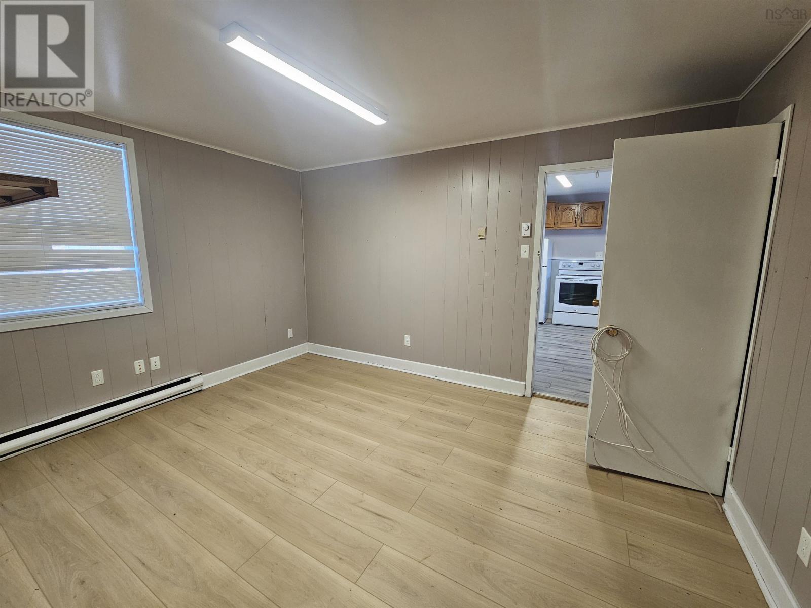 Property 23 of 27 of 161 Dorchester Street