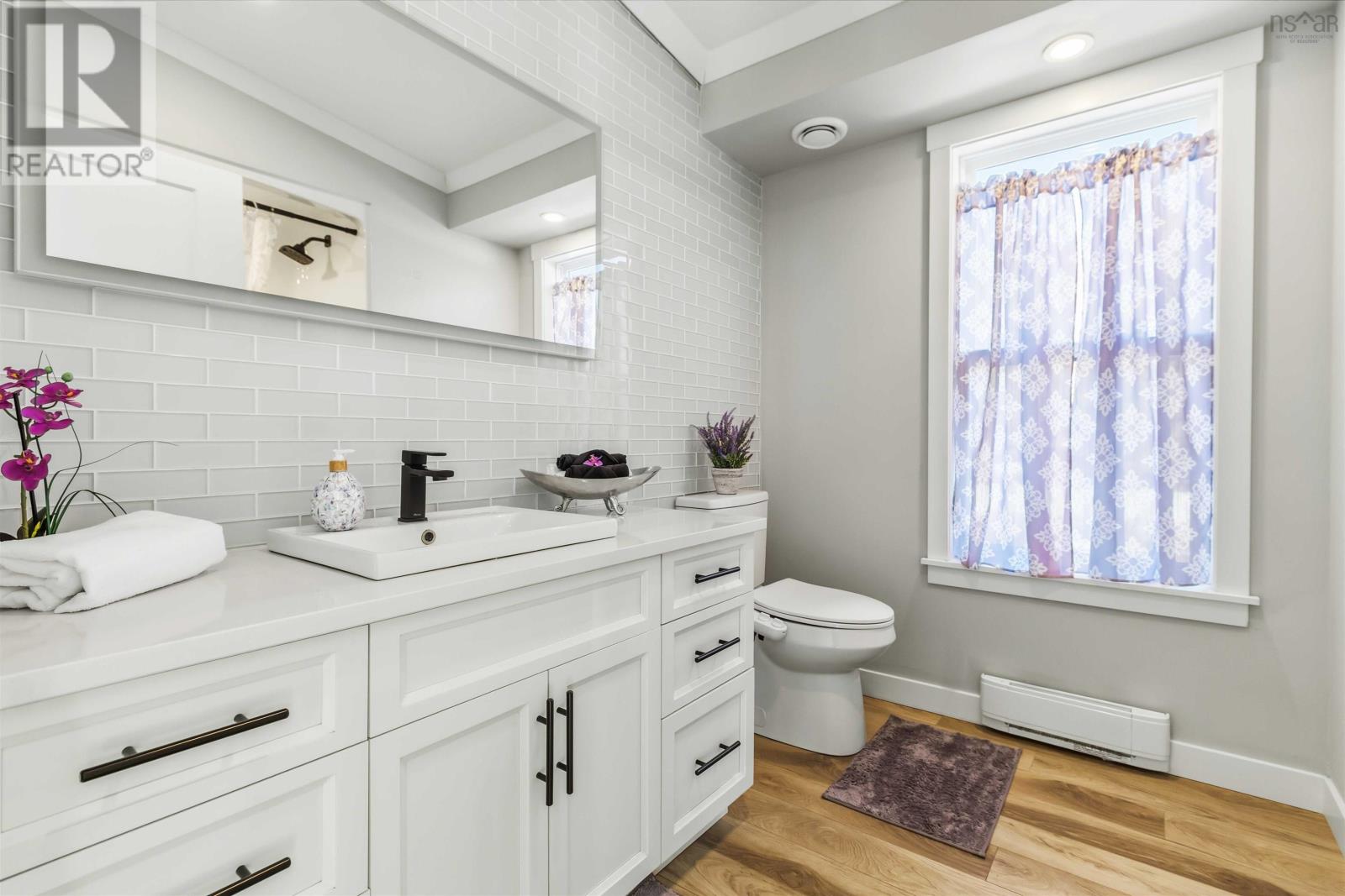 Property 25 of 32 of 11 693 Masons Beach Road