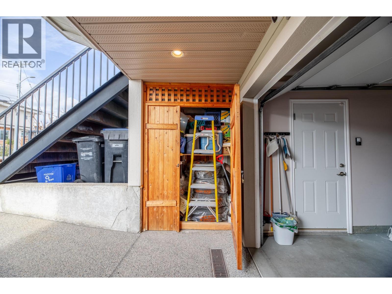 114 Lakeview Street, Penticton