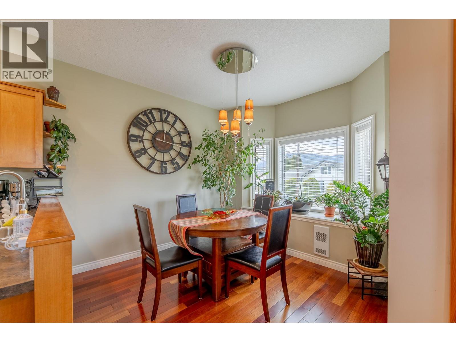 114 Lakeview Street - 9