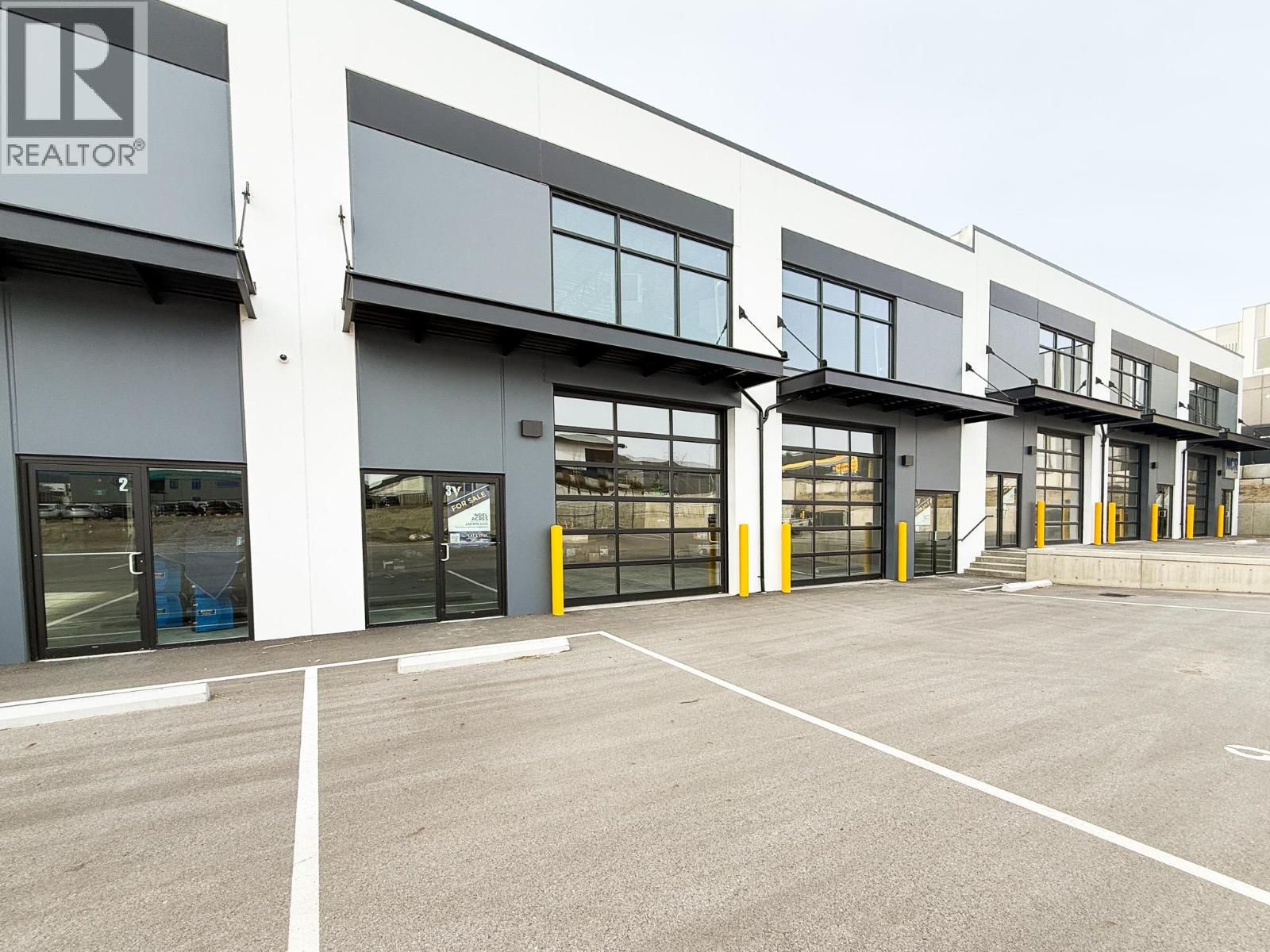 3 & 4 1990 Pier Mac Way, Kelowna