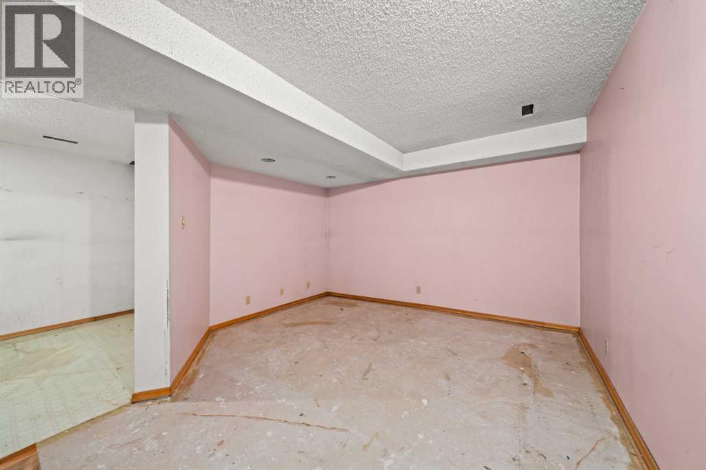 Single Family House Bungalow for Sale in  Deerview Court SE Deer Ridge Calgary 