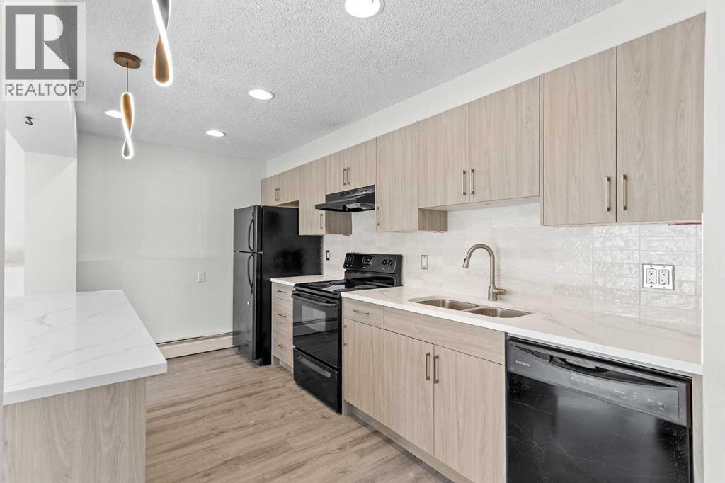 Single Family House for Sale in    Avenue SW Sunalta Calgary 