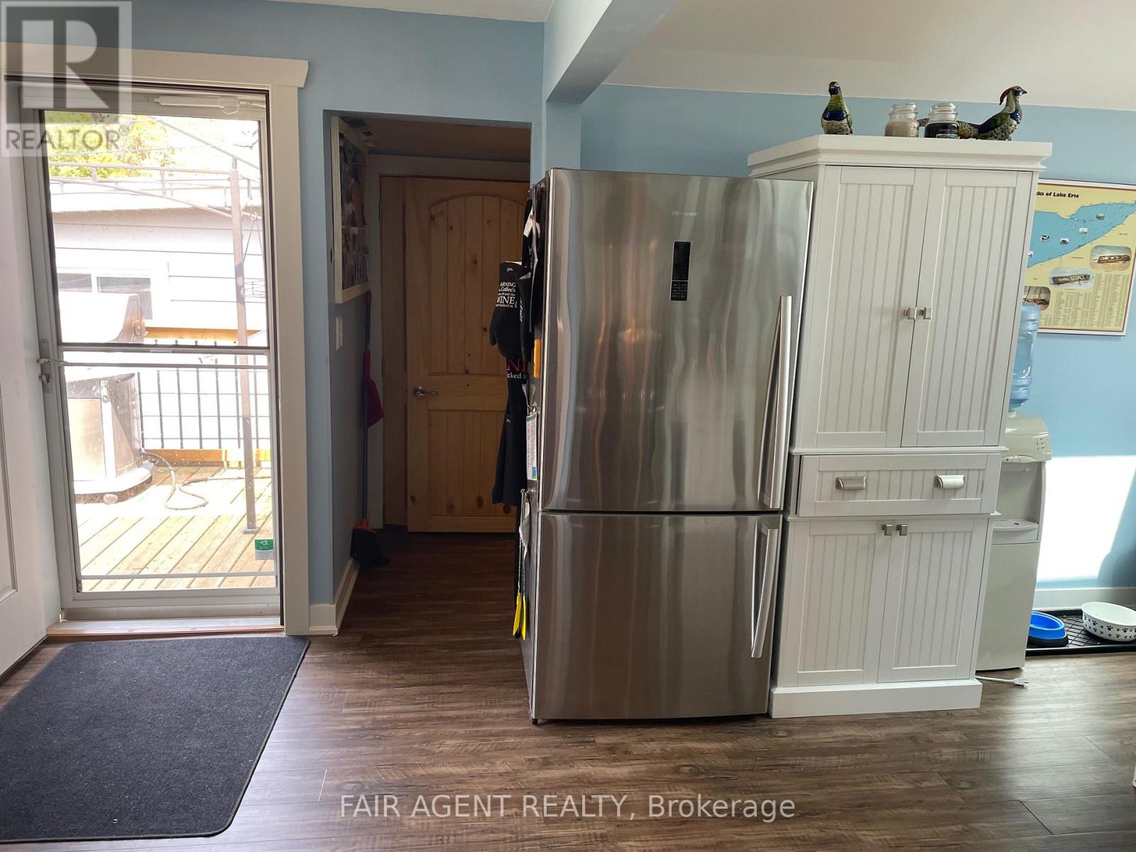 19 ORDNANCE AVENUE - 10