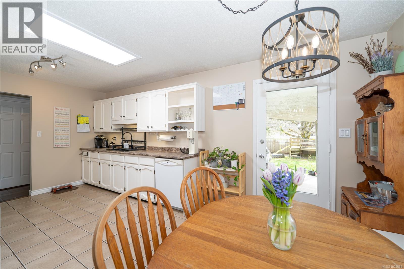 1816 DEBORAH DR - 11