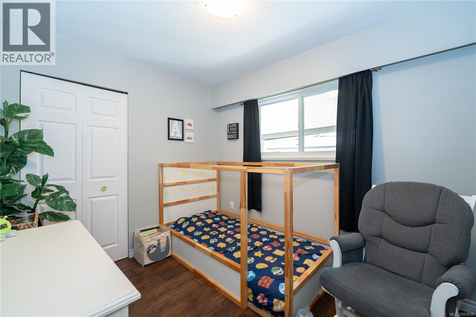 1816 DEBORAH DR - 23