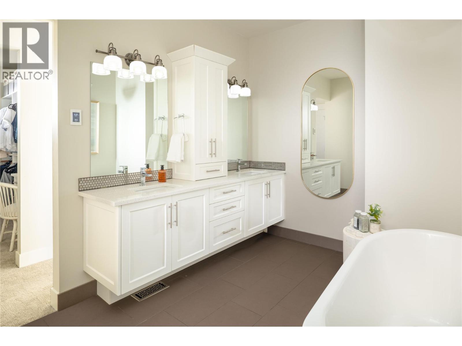 1388 MINE HILL DRIVE - 17