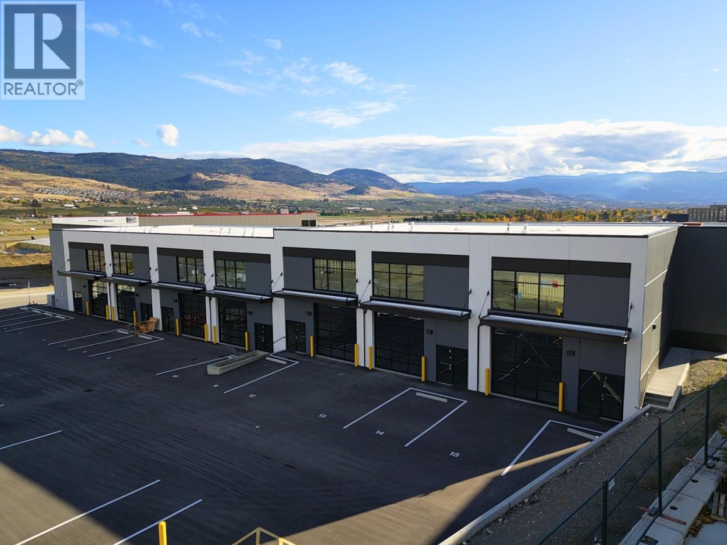 6 1990 Pier Mac Way, Kelowna