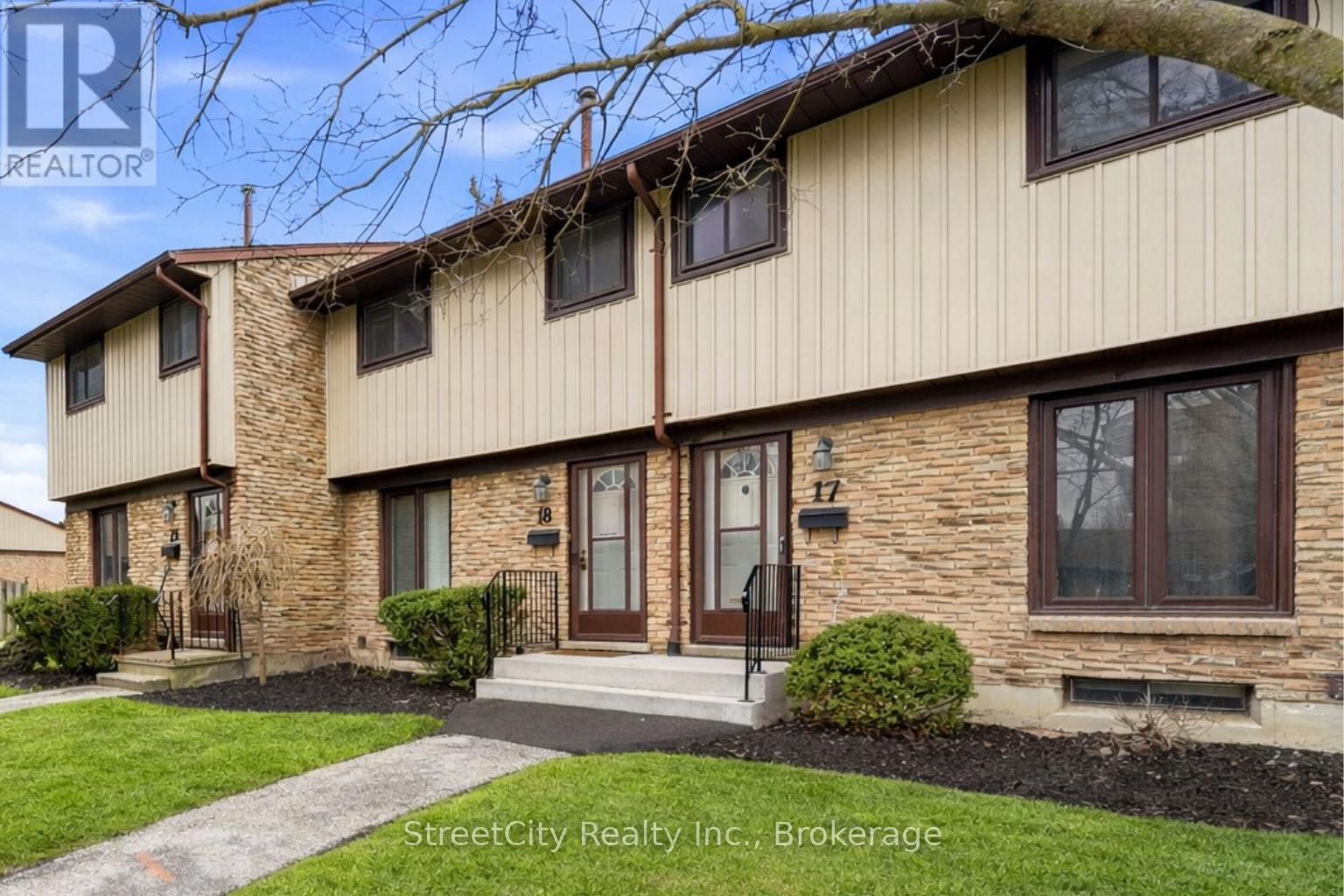 17 - 91 AVONWOOD DRIVE