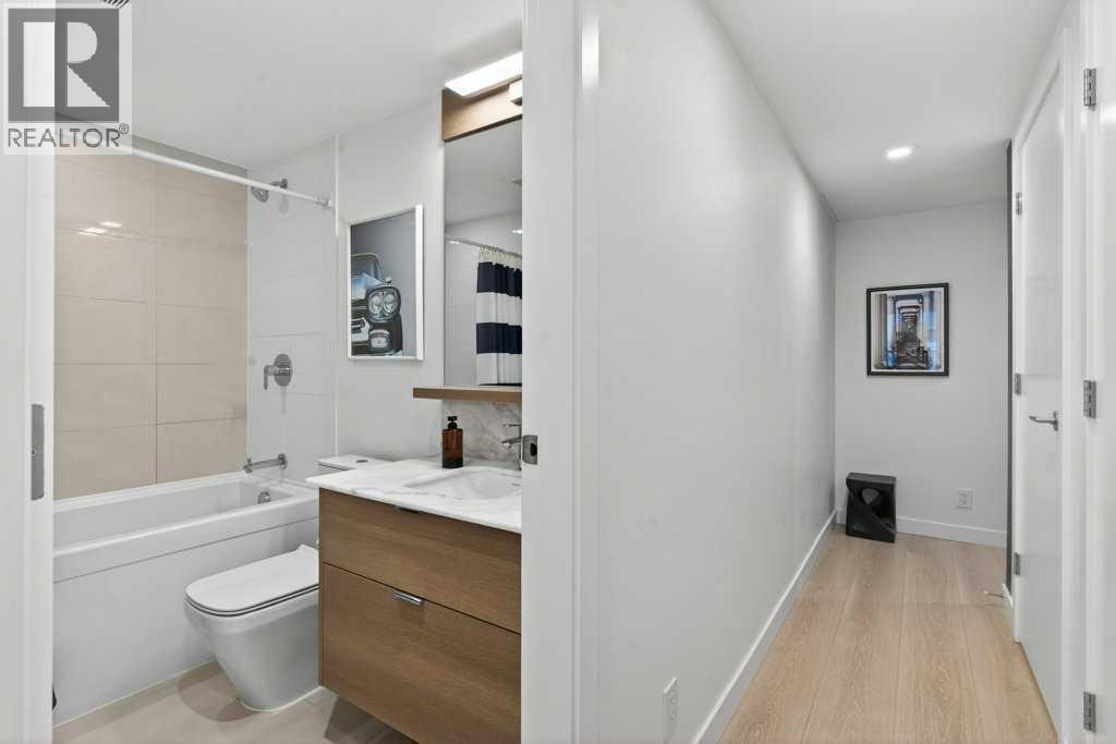 Single Family House for Sale in   Waterfront Court SW Chinatown Calgary 