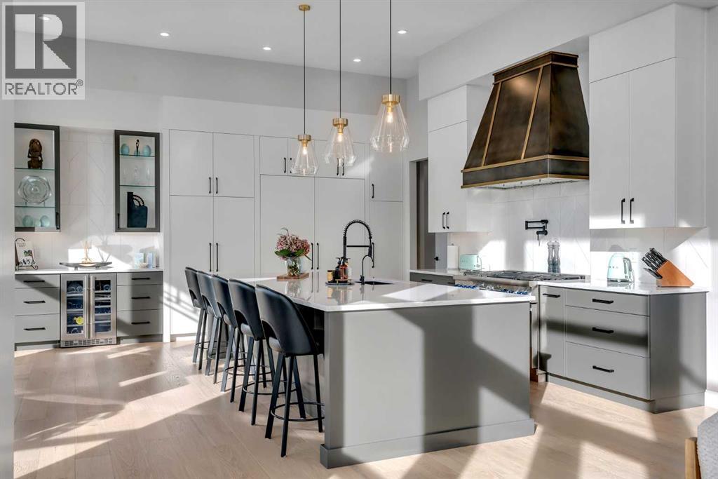 100 Elkton Close SW, Calgary, Alberta