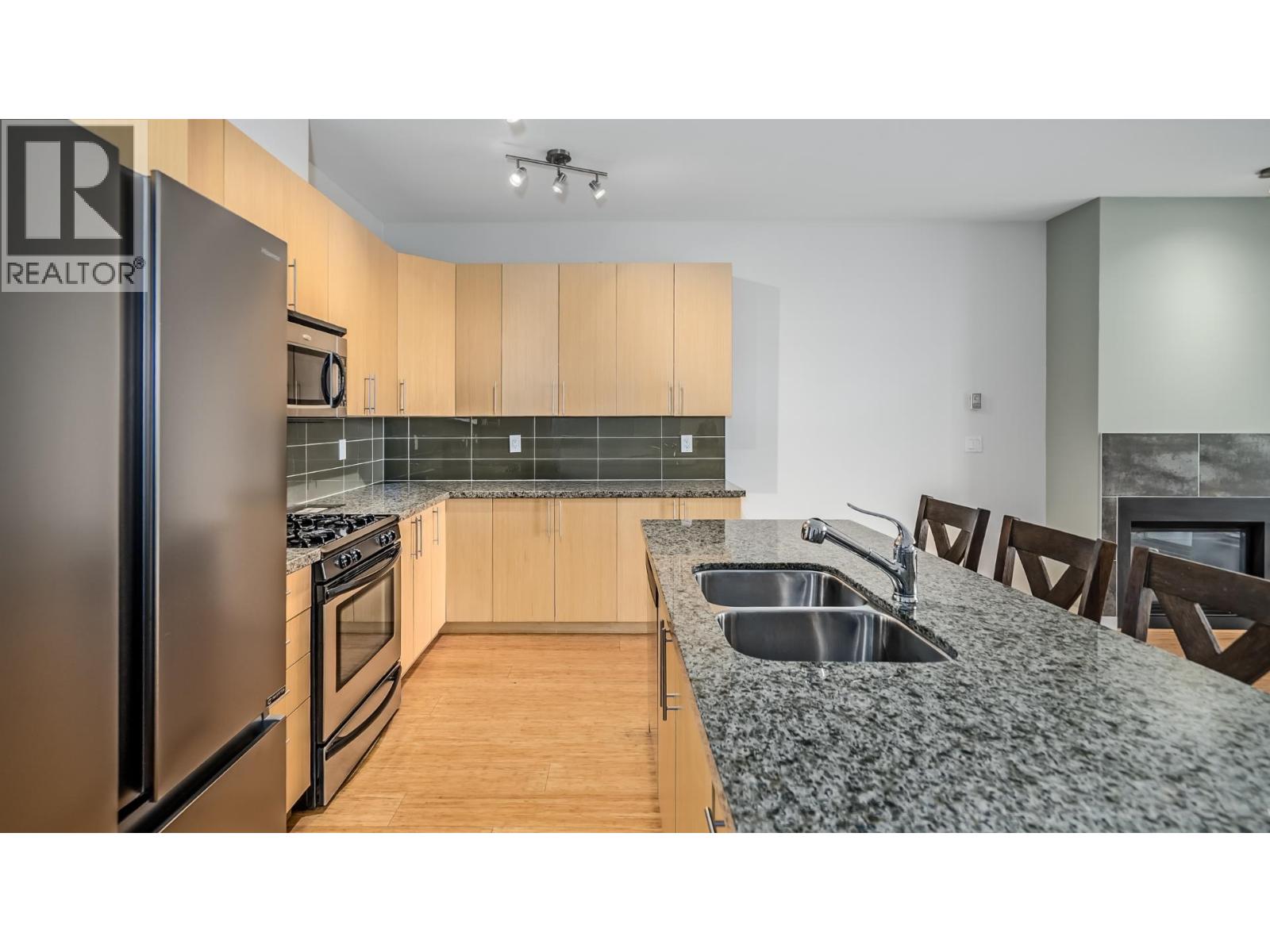 #312-6233 LONDON Road, Richmond