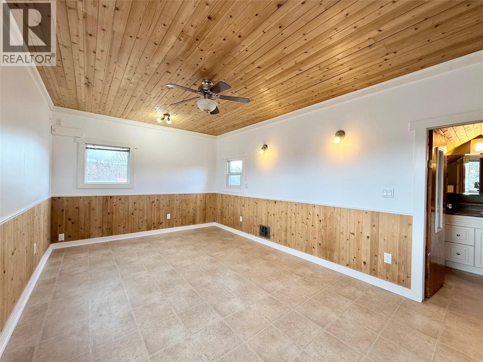  317 4TH Avenue South, Cranbrook