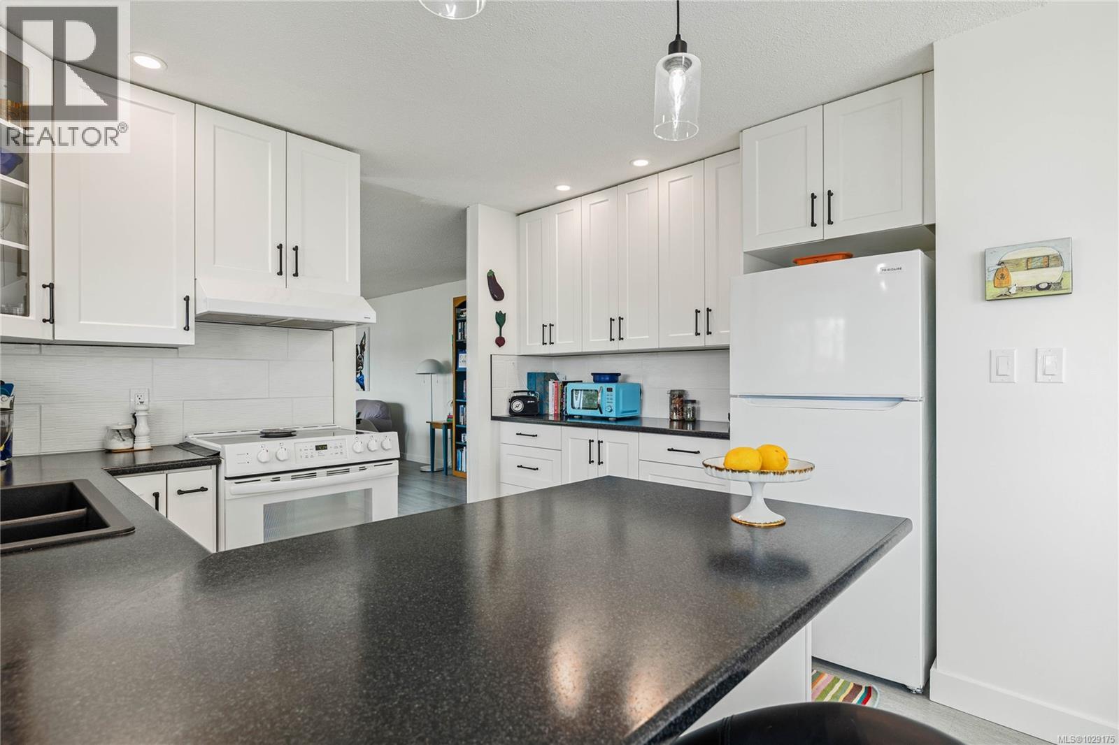  321 Maliview Drive, Salt Spring