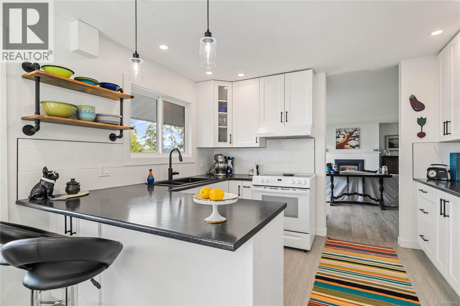  321 Maliview Drive, Salt Spring