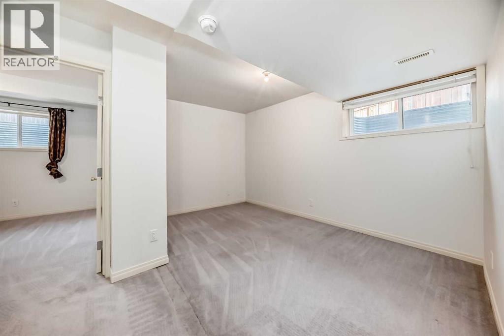 58 Sherwood Street NW, Calgary, Alberta