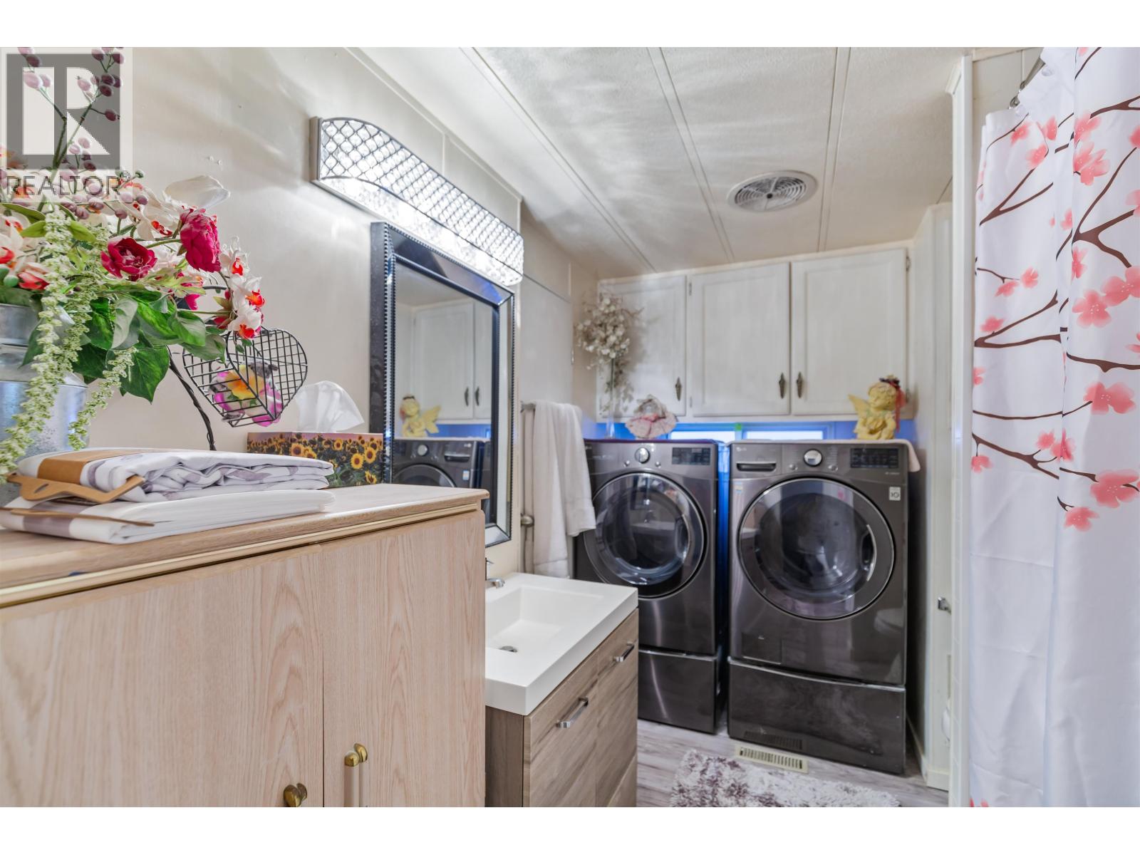 #5 3480 PIERREROY ROAD - 9