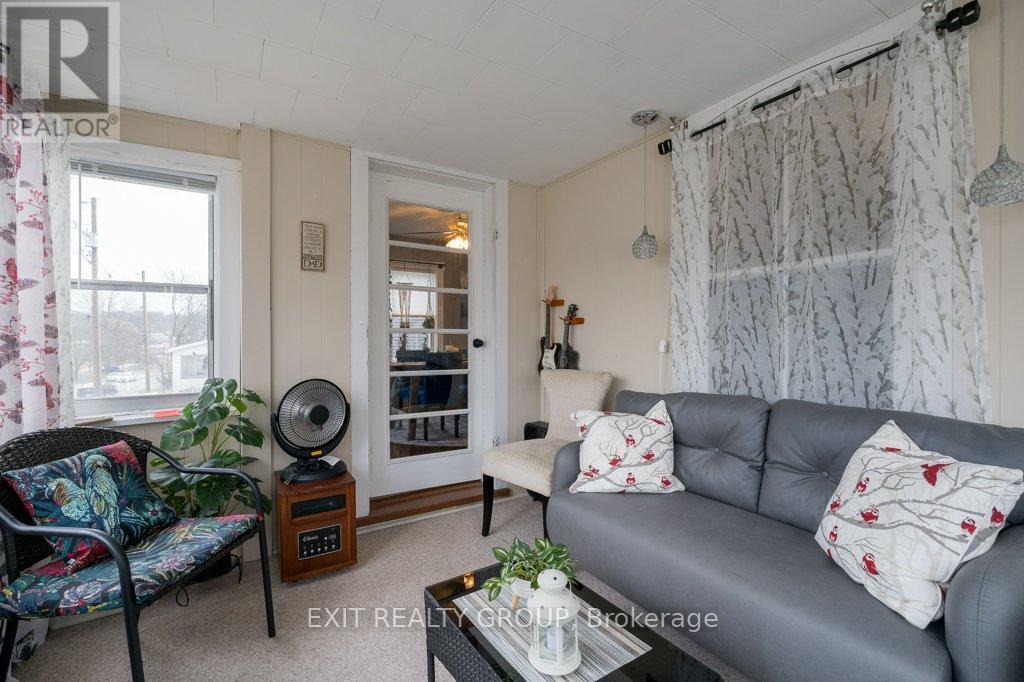 134 WATER STREET W - 19