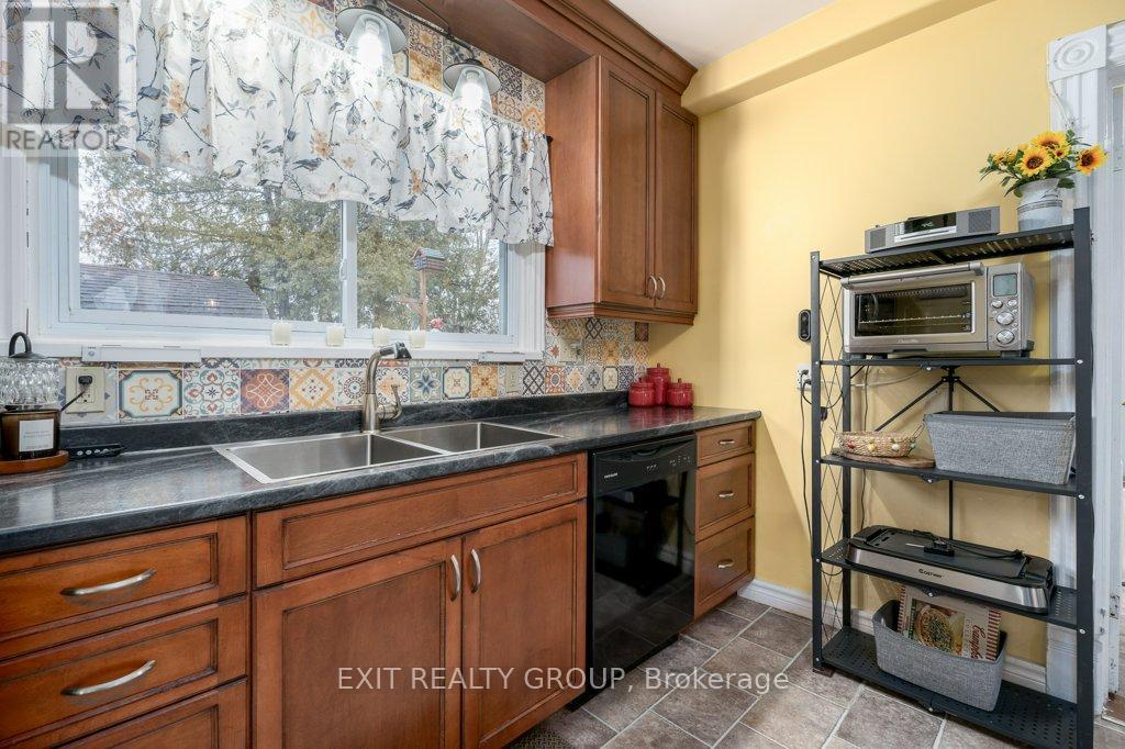134 WATER STREET W - 11