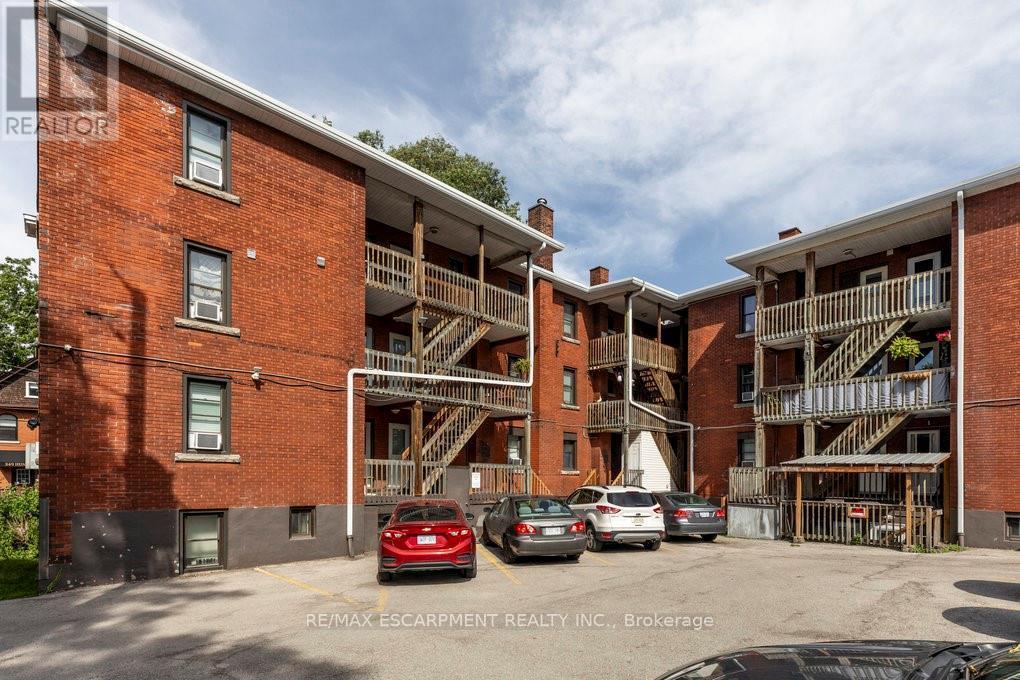 #1 352 HUNTER STREET E - 6