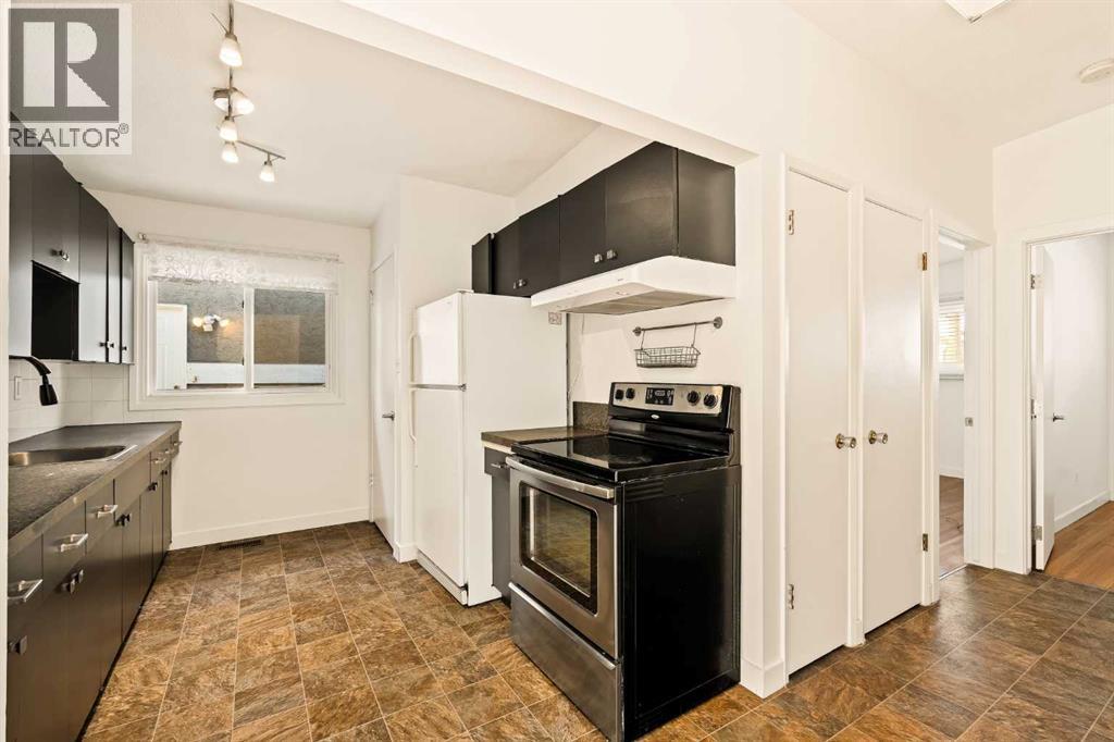 Single Family House Bungalow for Sale in  Galbraith Drive SW Glamorgan Calgary 