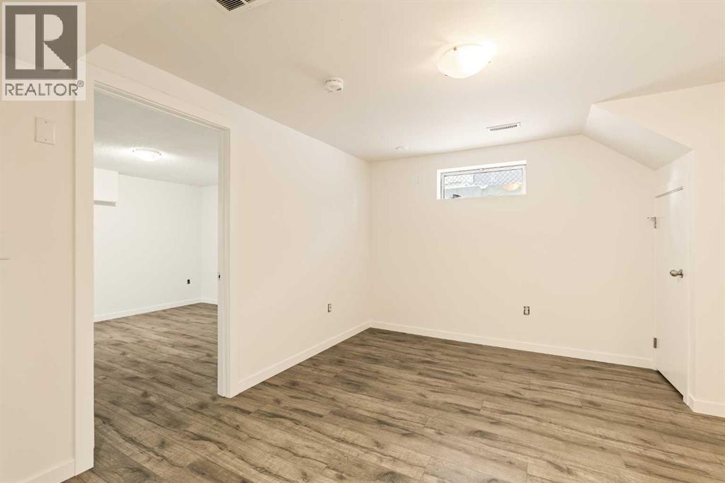 Single Family House Bungalow for Sale in  Galbraith Drive SW Glamorgan Calgary 