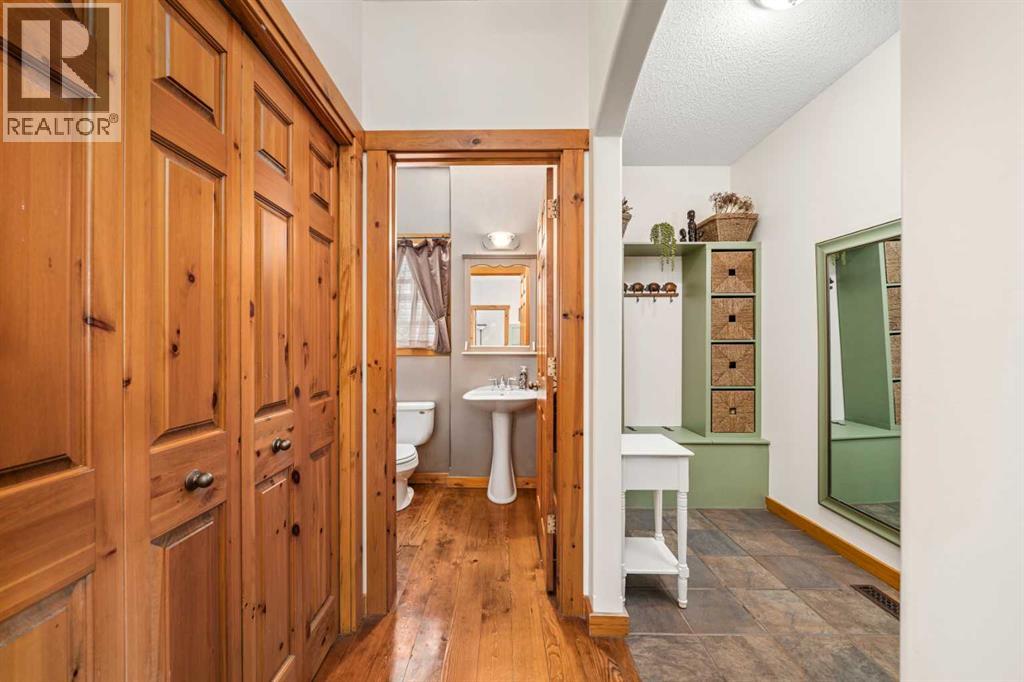 Single Family House for Sale in  Hidden Creek Heights NW Hidden Valley Calgary 