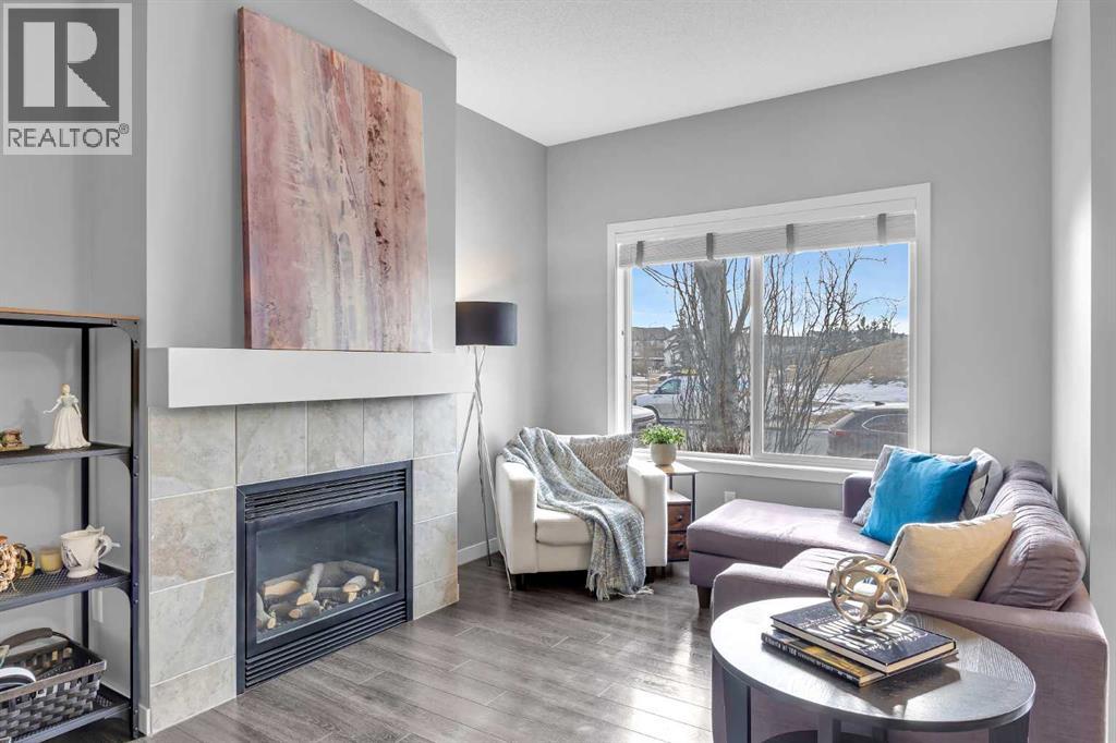 Single Family House for Sale in  Copperpond Landing SE Copperfield Calgary 