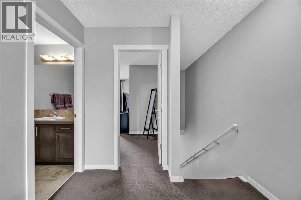 Single Family House for Sale in  Copperpond Landing SE Copperfield Calgary 